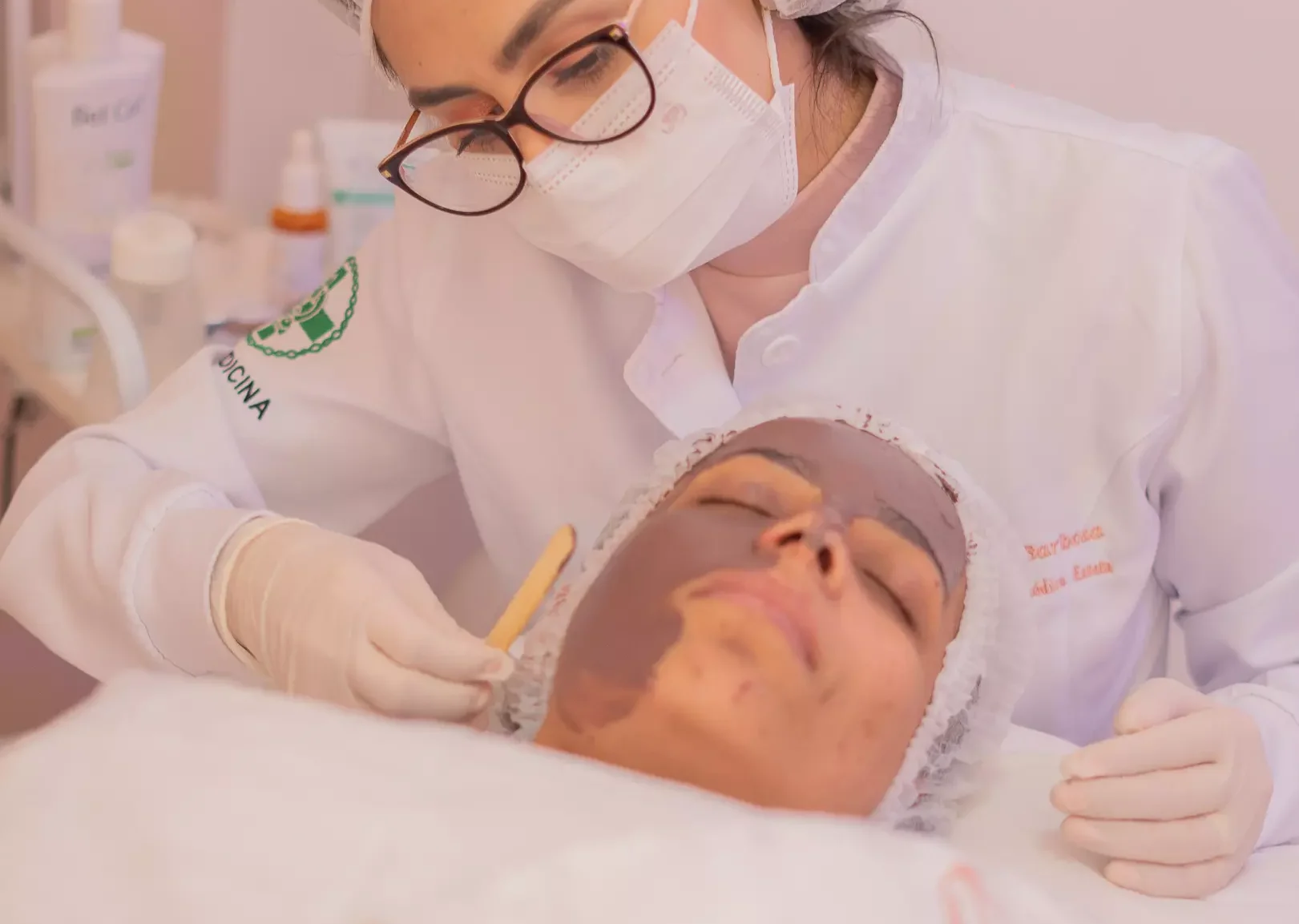 Limpeza de pele premium - Dra. Aline Barbosa